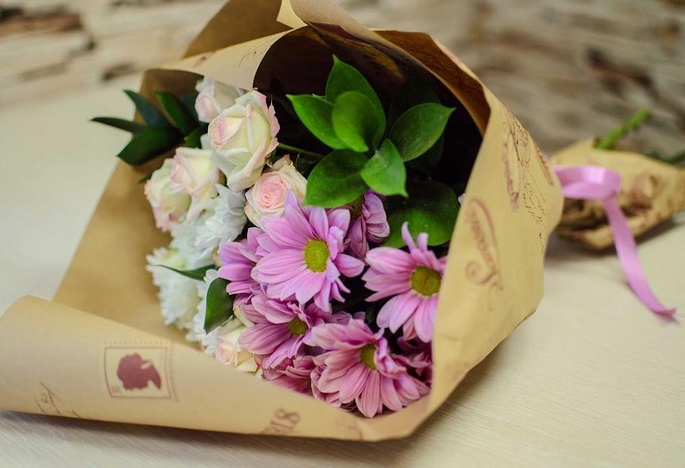 Букет цветов из: Розы и Хризантемы в Балково