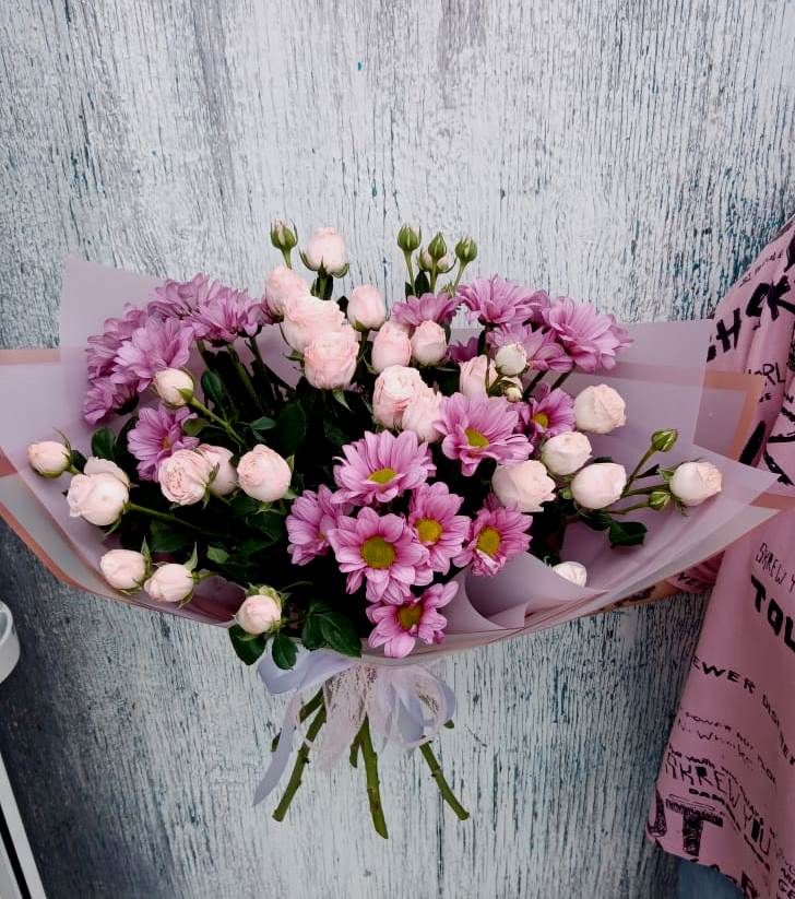 Букет цветов из: Розы и Хризантемы в Балково