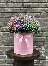 Цветочная композиция из Гипсофила и Розы в шляпной коробке в Балково