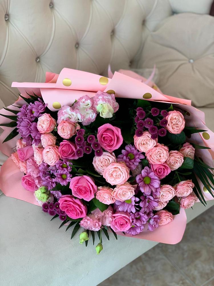 Букет цветов из: Хризантемы, Розы и Лизиантусы в Балково