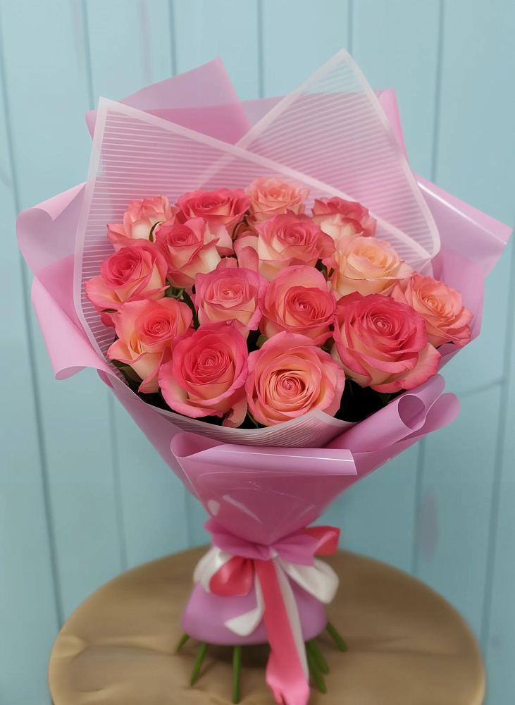 Букет 15 Розовых роз Равель в Балково