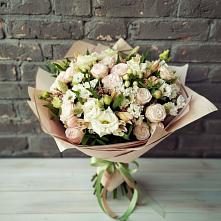 Букет цветов из:  Альстромерии, Розы и Хризантемы в Балково