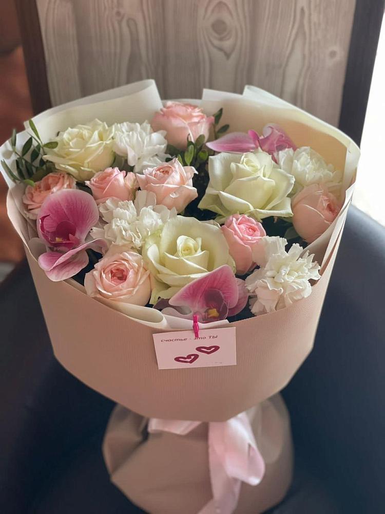 Букет цветов из: Орхидеи, Розы и Гвоздики в Балково