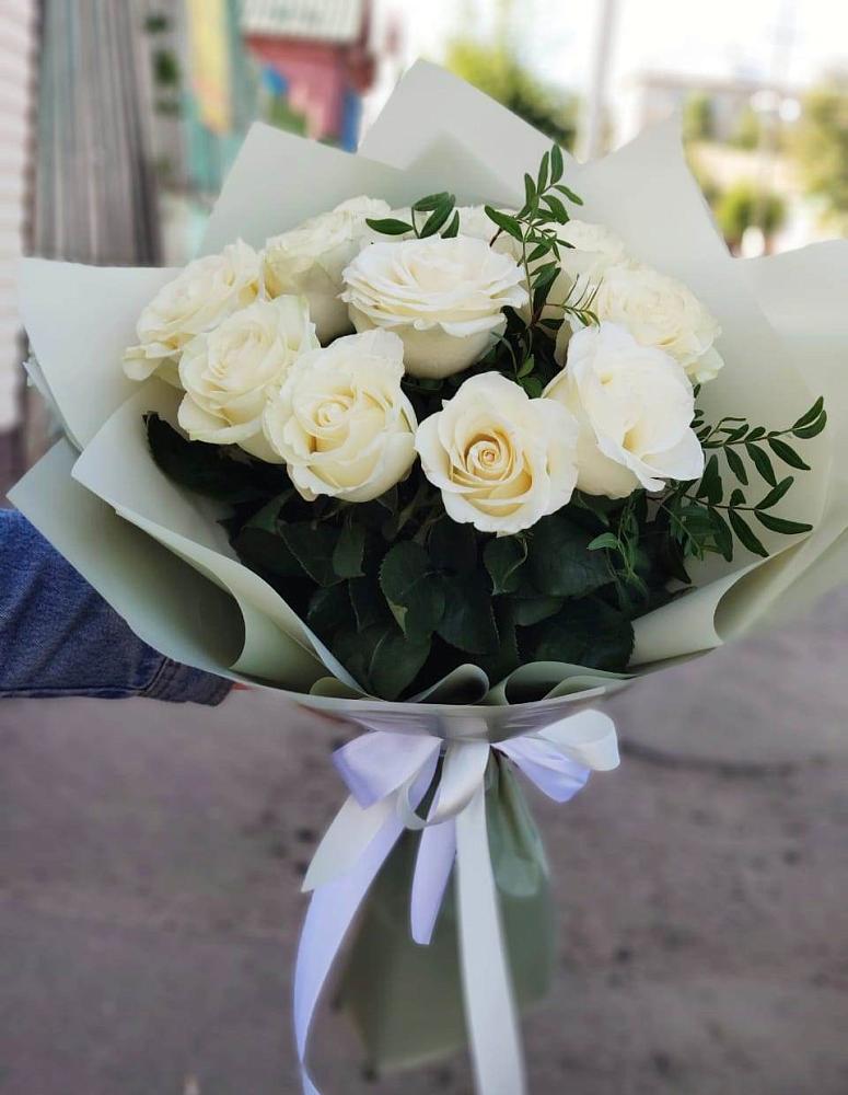 Букет Белые розы Проуд в Балково