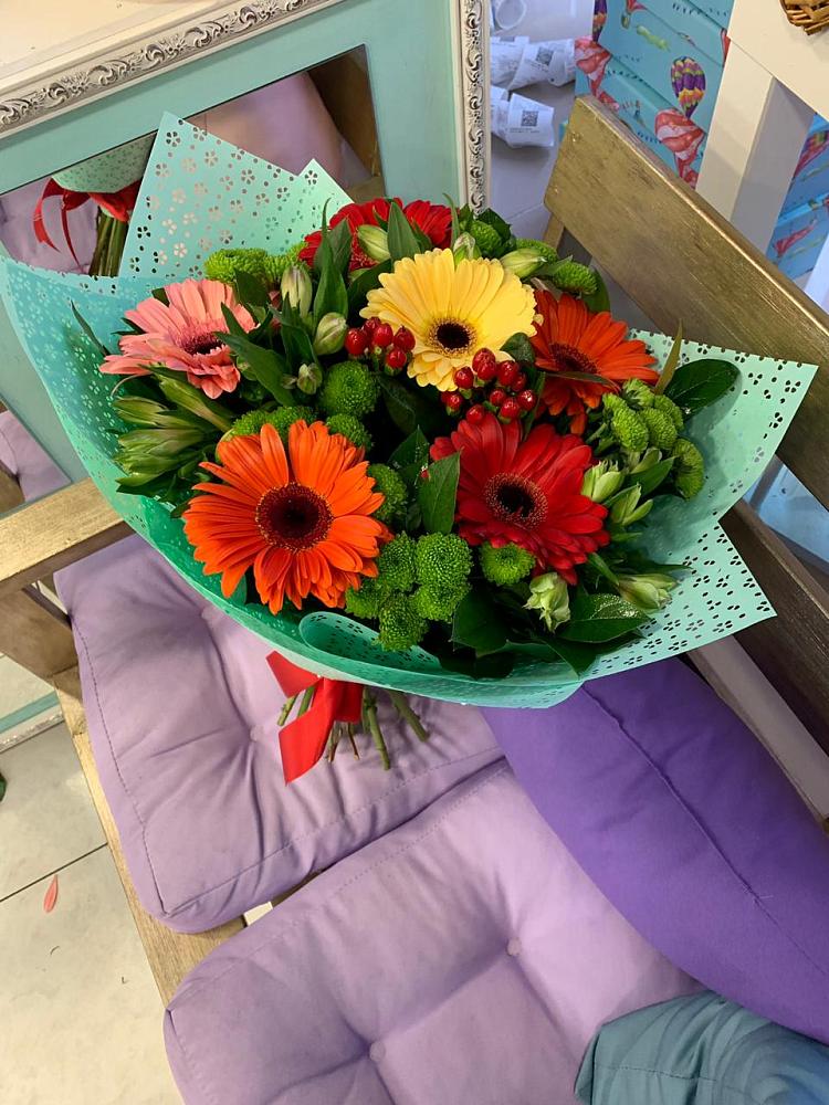 Букет цветов из: Герберы, Хризантемы и Альстромерии в Балково