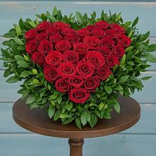 Цветочная композиция из Розы в виде сердца в Балково