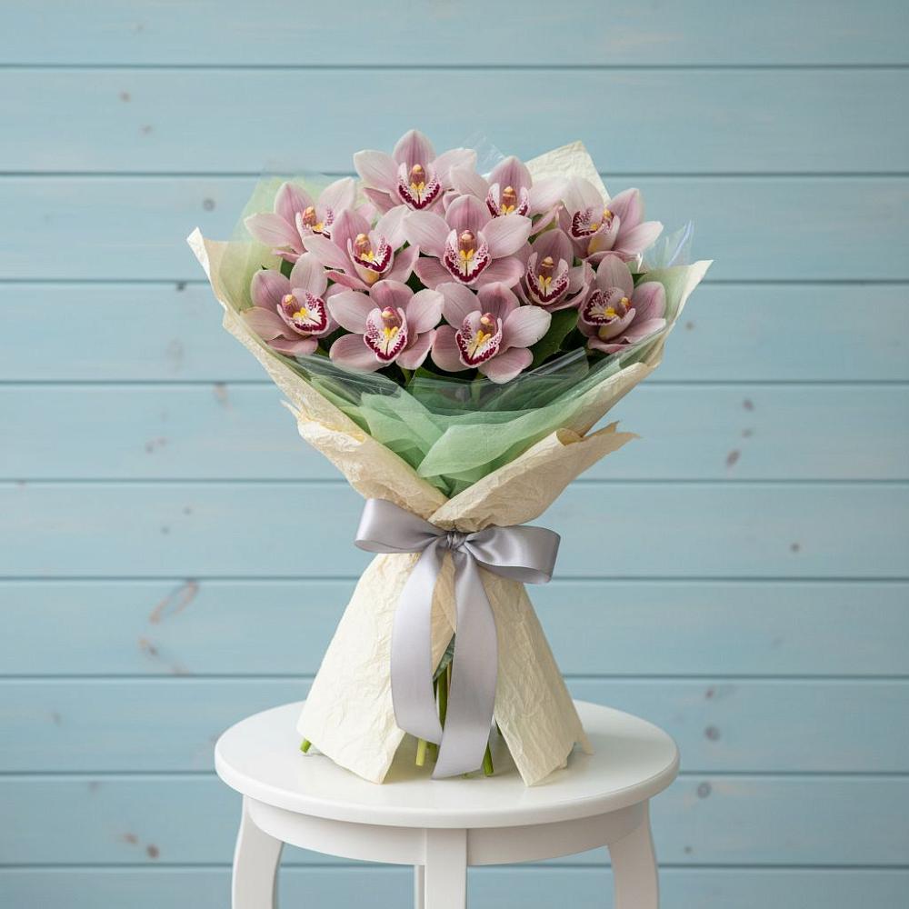 Букет цветов из: Орхидеи и Розы в Балково