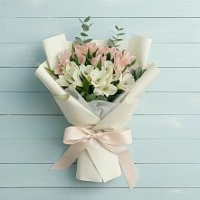 Букет цветов из:  Альстромерии в Балково
