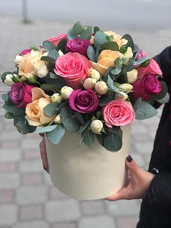 Цветочная композиция из Розы в шляпной коробке в Балково