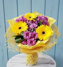 Букет цветов из:  Хризантемы и Герберы в Балково