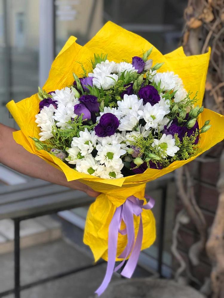 Букет цветов из: Ирисы, Хризантемы и Ромашки в Балково