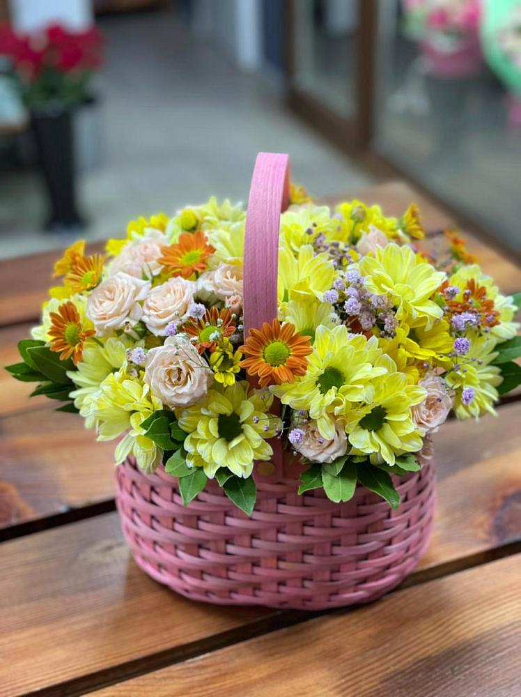 Цветочная композиция из Хризантемы и Розы в корзине в Балково