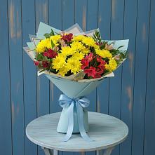 Букет цветов из:  Альстромерии и Хризантемы в Балково