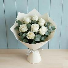 Букет Белые розы в Эвкалипте в Балково