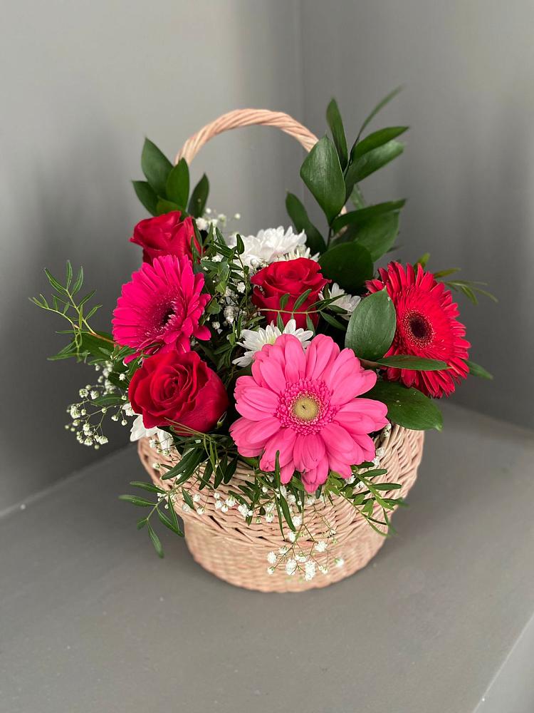 Цветочная композиция из Розы, Хризантемы и Герберы в корзине в Балково