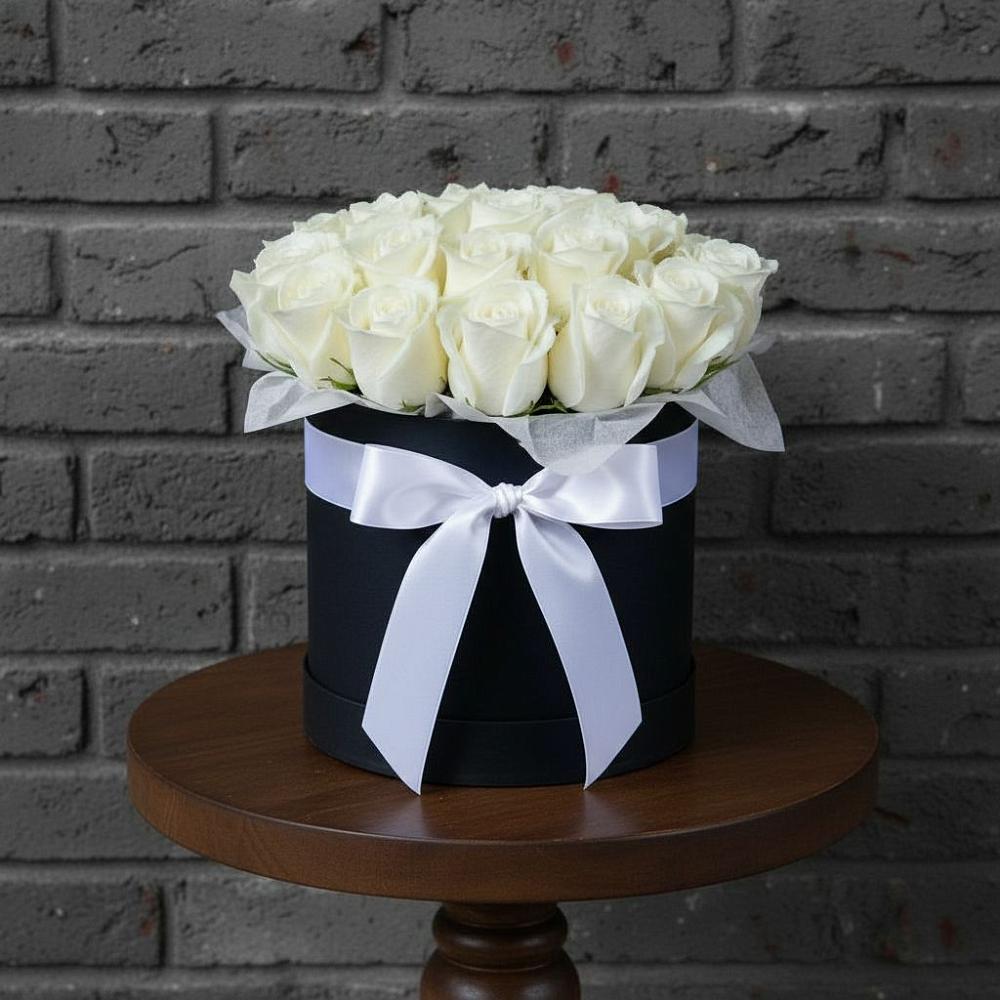 Цветочная композиция из Розы в шляпной коробке в Балково