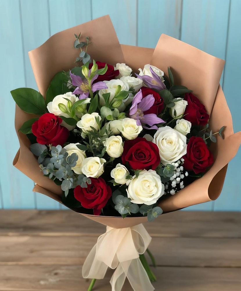 Букет цветов из: Розы и Альстромерии в Балково