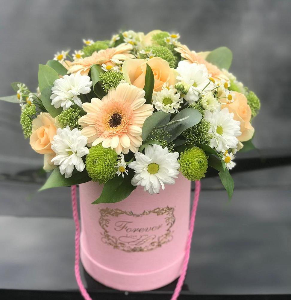 Цветочная композиция из Розы, Герберы и Хризантемы в шляпной коробке в Балково