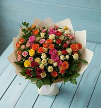 Букет Микс из разноцветных кустовых роз в Балково